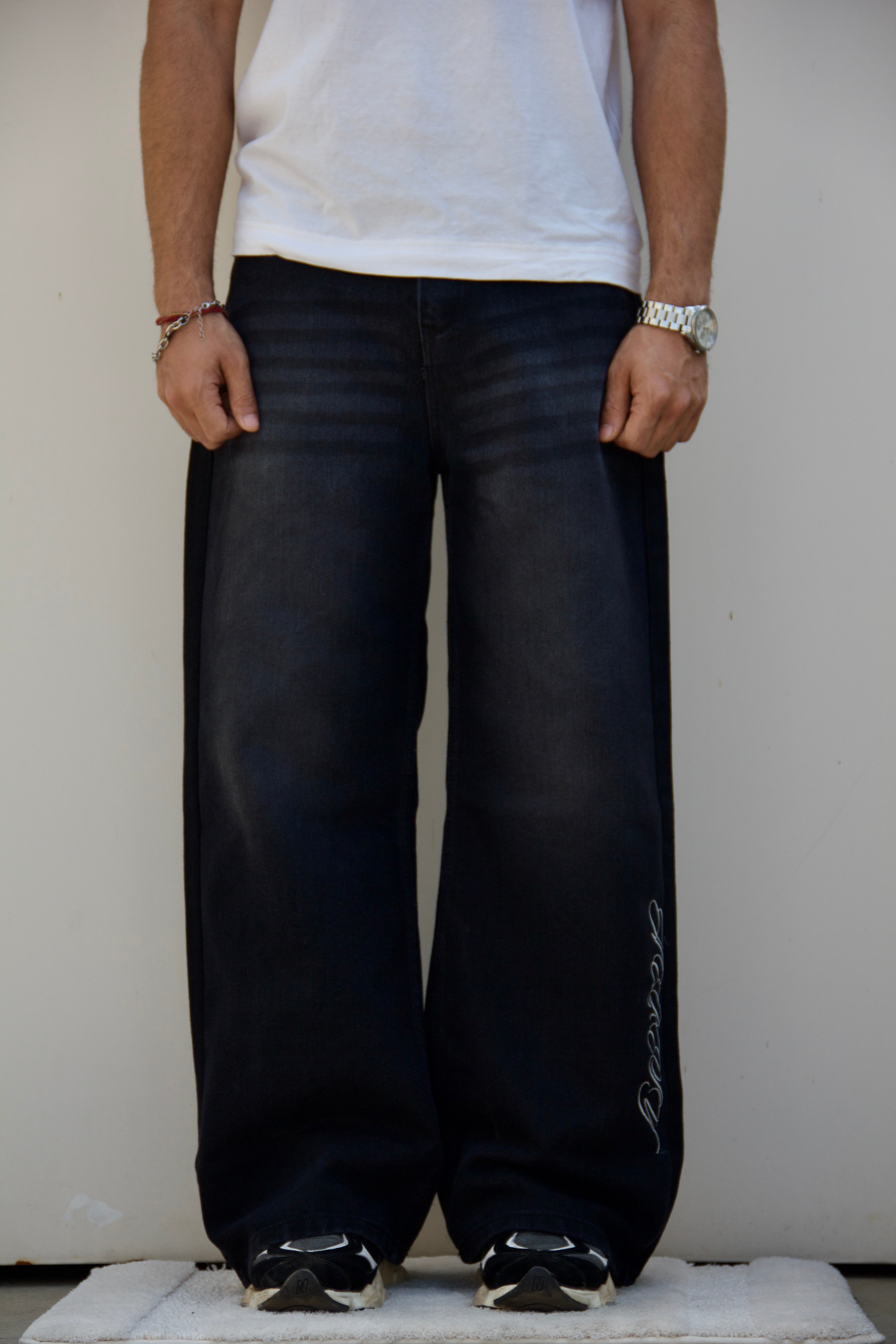 BLACK ASH